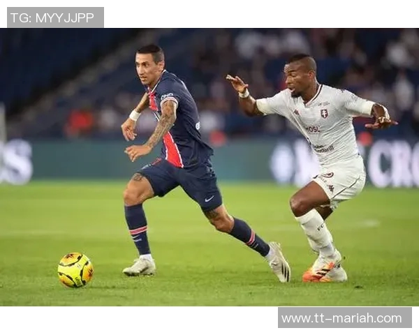 巴黎圣日耳曼与梅斯的激烈对决展现足球魅力与团队精神 巴黎圣日耳曼与梅斯的激烈对决展现足球魅力与团队精神